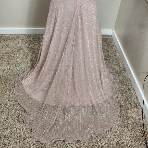 Betsy & Adam Metallic Evening Gown Size 8 - Picture 9 of 16